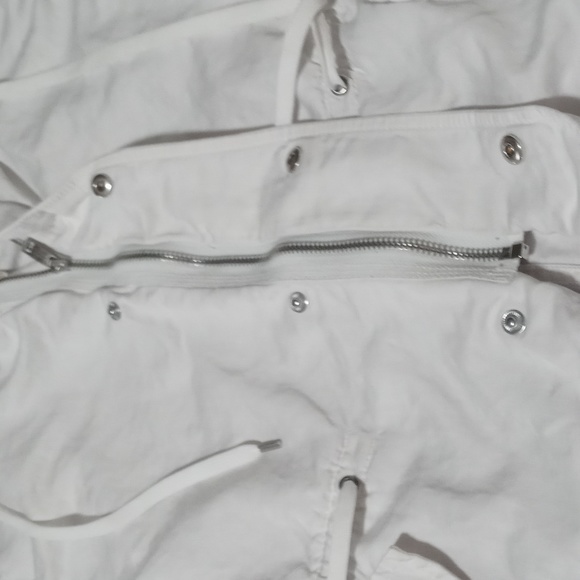 Bnwot!! Diesel rain jacket in white sz med. Med weight zip up and buttons w ties - Picture 7 of 12